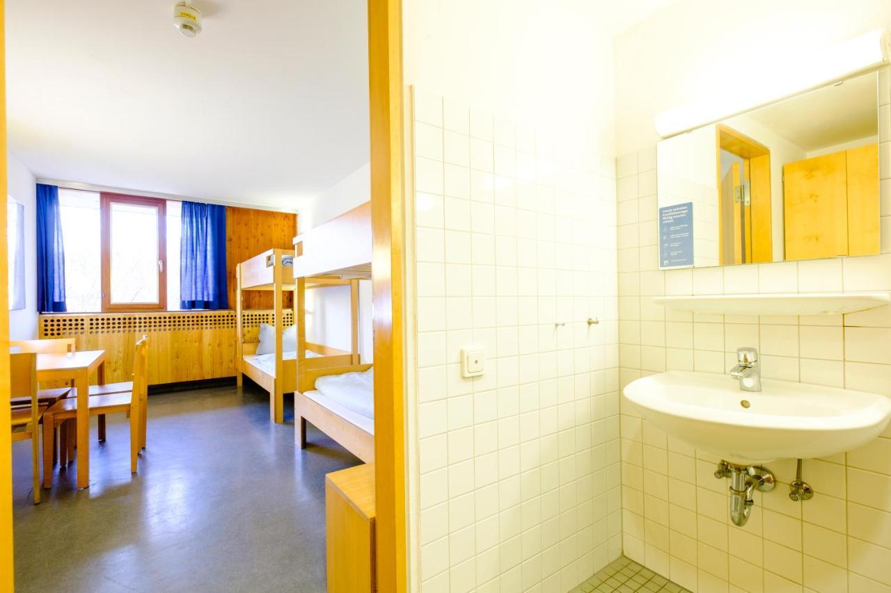 Internationales Jugendgaestehaus Дахау Экстерьер фото